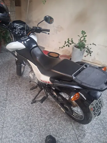 Vendo bros 2018 com apenas 24.000 quilômetros rodados
