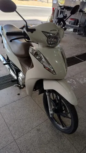 Biz branca 23 24 impecavel so 16.500