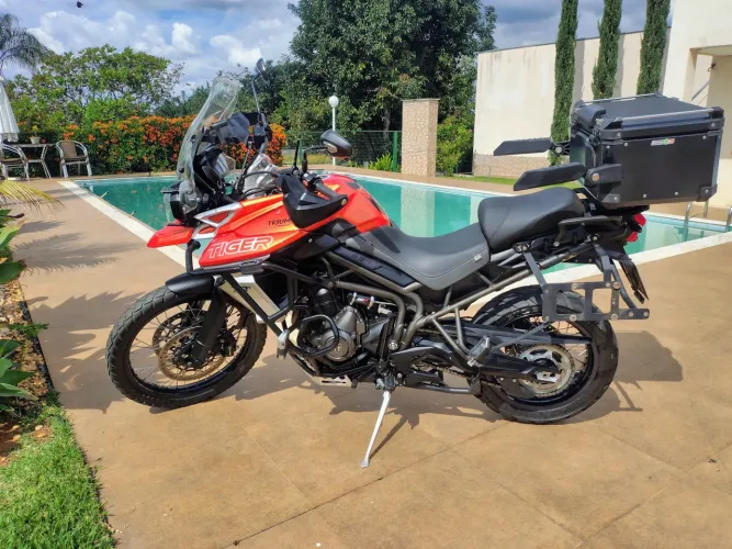 Tiger 800 XCX 2020 LARANJA