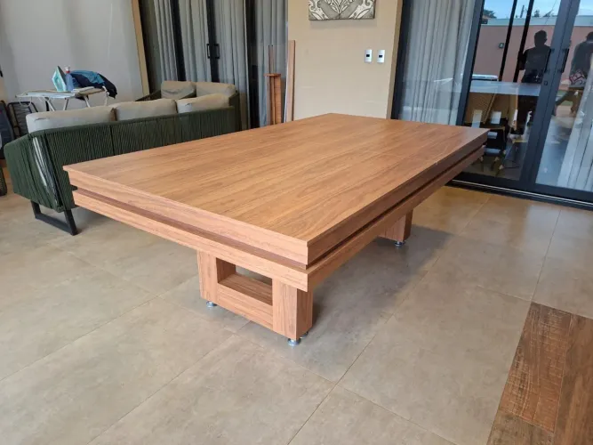 Mesa de bilhar e jantar de luxo 