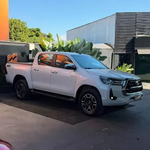 Toyota Hilux CD SRX Limited 4X4 2.8 TDI Die.aut 2021