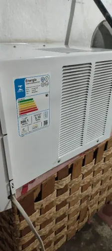 Ar-condicionado Springer 7500 BTUs - 127v