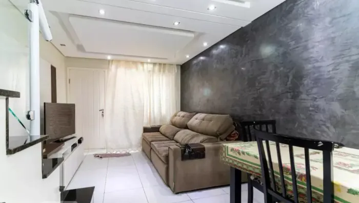 Casa em Condomínio Fechado à Venda em Interlagos  3 Quartos, Suíte, Lazer e Segurança 24h