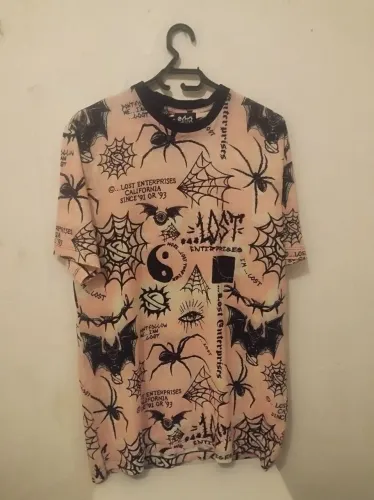 Vendo camisa Lost aranha na tag tamanho G