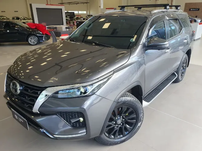 Toyota Hilux SW4 SRX 4X4 2.8 TDI 16V Dies. Aut. 2022