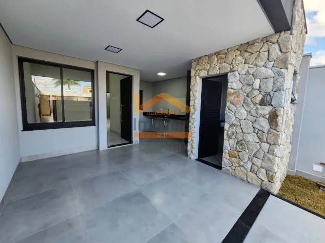 Casa à venda na Vila Margarida, Americana-SP: 2 quartos, 1 suíte, 2 salas, 3 banheiros, 2 