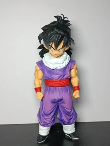 Action Figure Son Gohan Dragon Ball Z 15cm em PVC - Colecionável