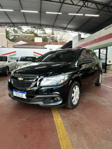 Chevrolet Onix JOY Hatch 1.0 8V Flex Mec. 4P 2018