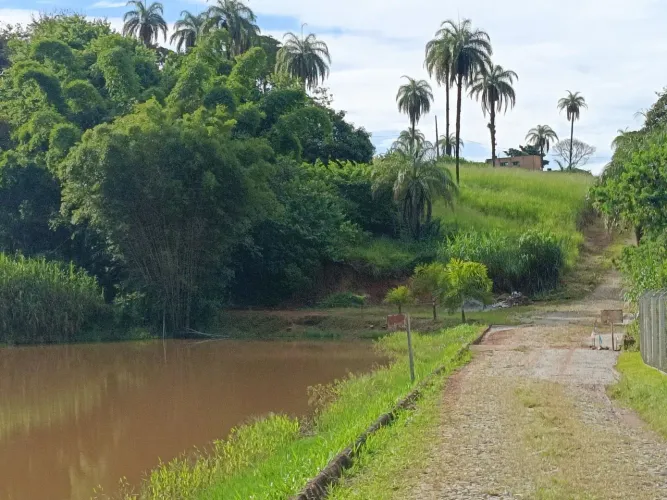 CHÁCARA EM CONDOMÍNIO EM IGARAPÉ