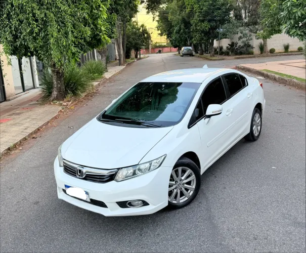 Honda Civic Sedan LXR 2.0 Flexone 16V Aut. 4P 2014
