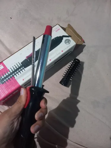 Escova modeladora de cachos