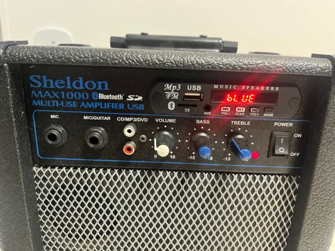 Caixa Shledon para Guitarra. Rádio - Bluetooth - USB - Cartão de Memória