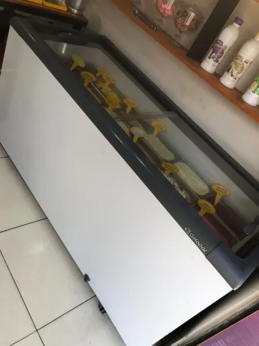 Freezer novíssimo! Ainda pagando as prestações 