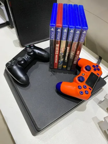 Playstation 4 1 TB em ótimo estado