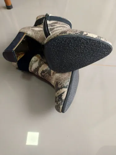 Botas e sapato