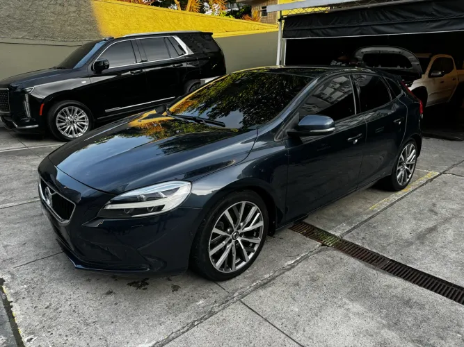 Volvo V40 T-4 Momentum 2.0 Aut. 2019