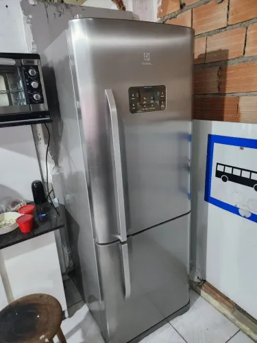 Vendo geladeira Electrolux