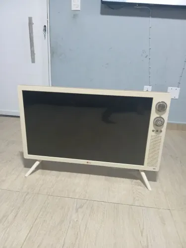 TV LG antiga. Leia o anúncio