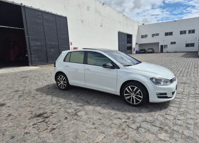 Volkswagen Golf Highline 1.4 TSI 140cv Aut. 2014