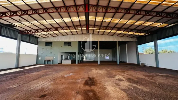 BARRACÃO COM CASA À VENDA POR R$ 7.800.000,00 OU LOCAÇÃO POR R$ 30.000,00 NA BR 163 NO ALT