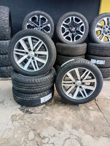 Rodas Hilux srx 2018 tamanho 20 disponível ?