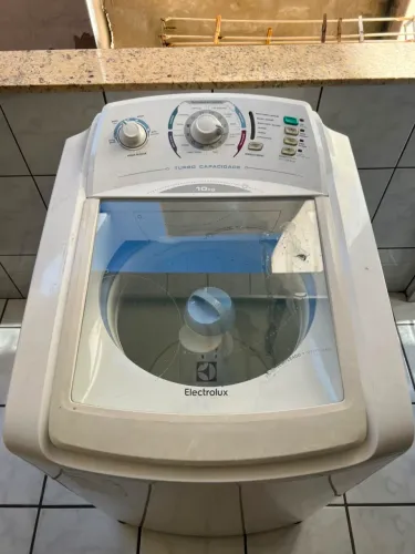 MÁQUINA DE LAVAR ELETROLUX - 10 KGS  TURBO VELOCIDADE