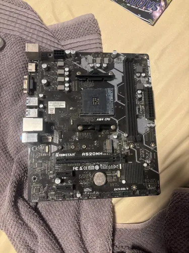Placa mãe Biostar A520M
