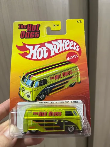 Hot whels T1 panel bus