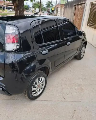 Fiat Uno Attractive 1.0 EVO Fire Flex 8V 5P 2020