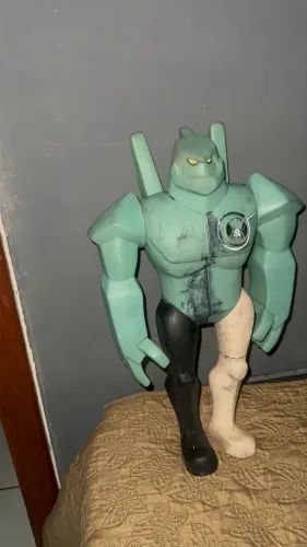 boneco diamante ben 10