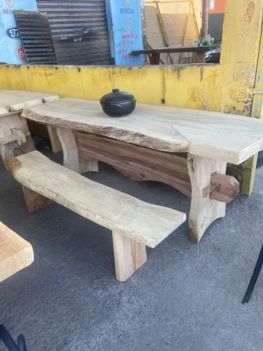 Mesa rústica