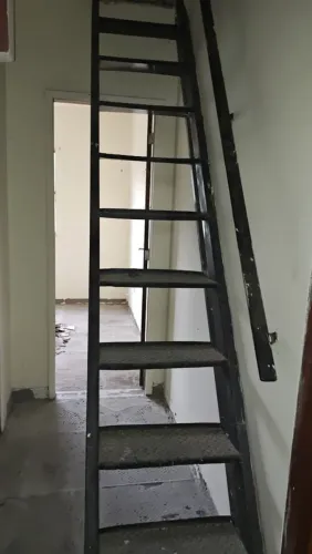 Escada de ferro