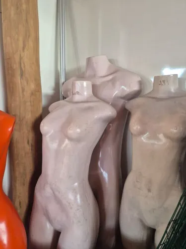 Manequins