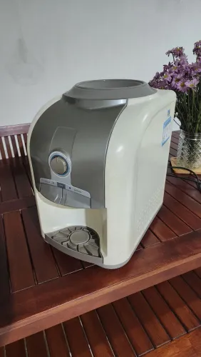 Gelágua Esmaltec Mesa Funcionando
