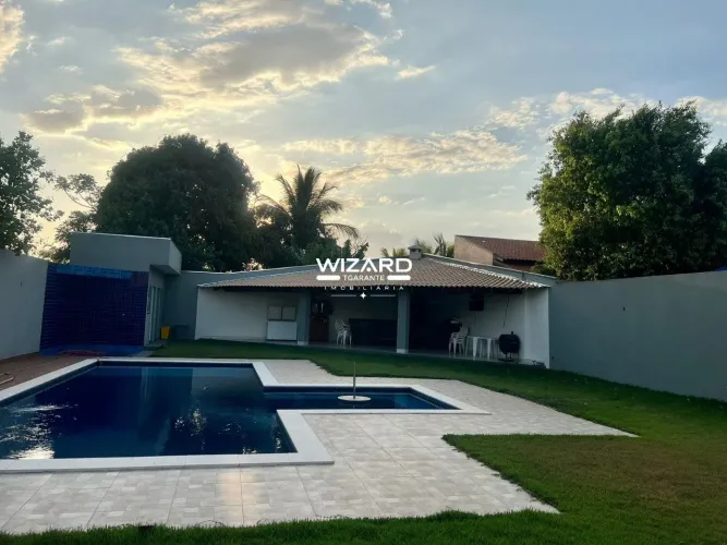 Casa em condomínio no Jardim Itaparica