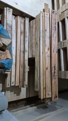 Ripas de pallets diversas medidas, 0.80 centímetros até 1.20mt, entregamos.