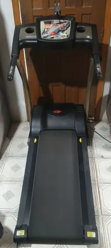 Esteira Profissional Dream Mormaii Bivolt 2.1HP diferenciada