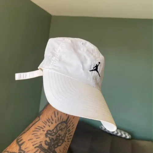 Boné Nike Jordan - Branco Original (RETIRADA NO PARANOÁ)