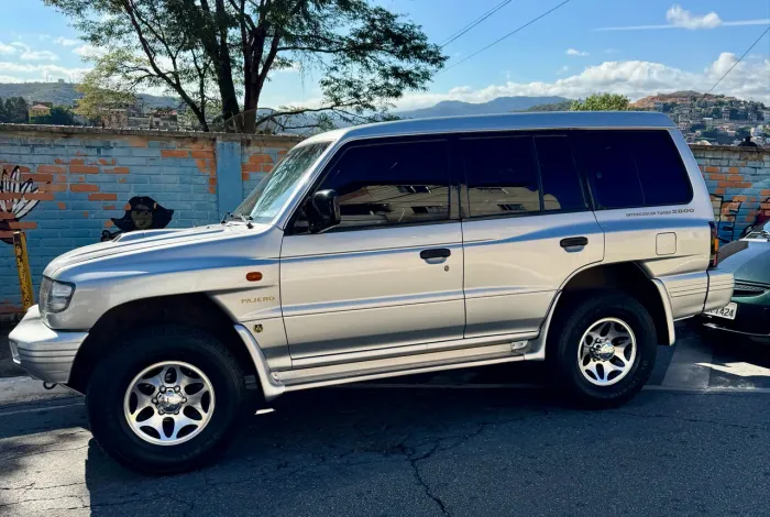 Mitsubishi Pajero GLS 2.8 Diesel Turbo Mec. 2000