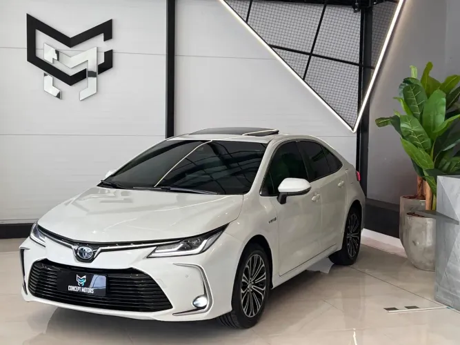 Toyota Corolla Altis Prem. Hybrid 1.8 Flex AUT 2023
