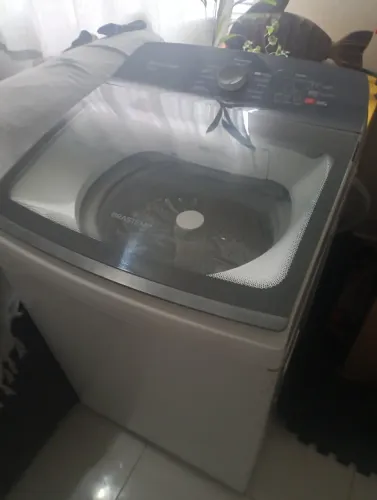 Máquina de lavar roupa 12kg Brastemp