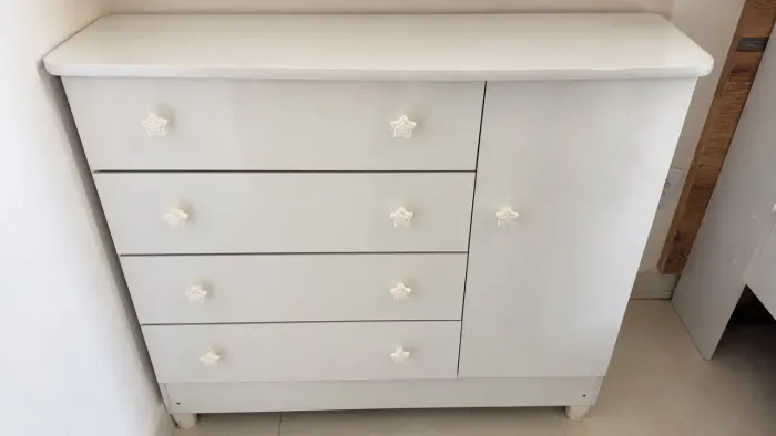 Vendo cômoda para bebê