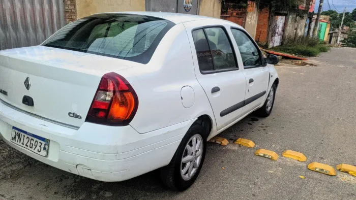 Renault Clio RT/ Privil. 1.0/1.0 Hi-power 16V 5P 2001