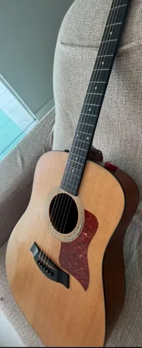 Violão Taylor 110e