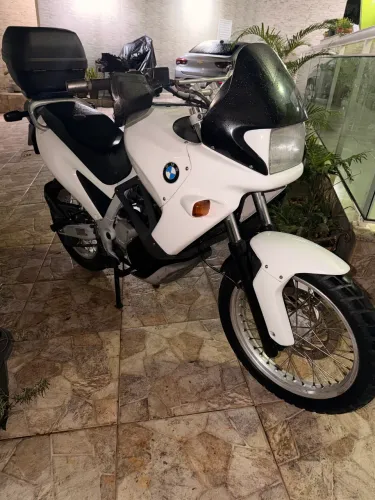 BMW 650f documento ok  + duas para retirada de peças 