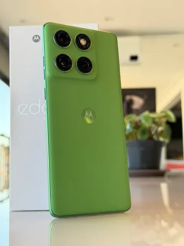 Moto Edge 60 512GB Verde Impecável