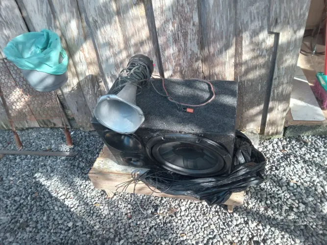 Vendo caixa de som autotivo