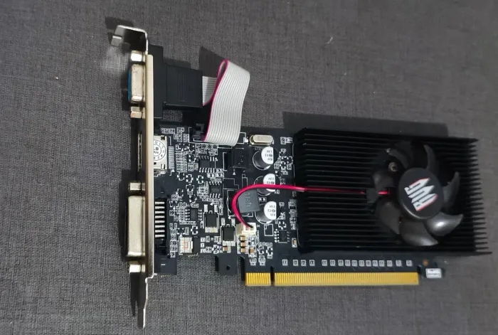 GT 610 2gb funciona ótimo