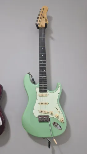 Guitarra Tagima t635