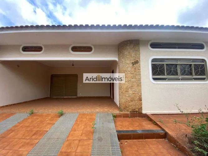 Casa com 3 dormitórios à venda, 290 m² por R$ 630.000 - Jardim Santa Catarina - São José d